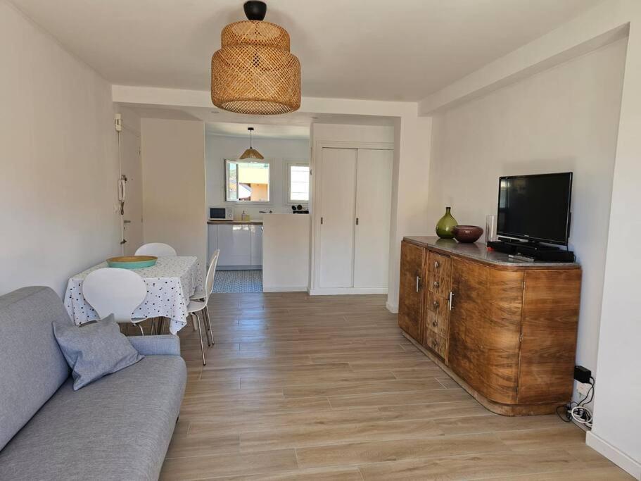 Tres Bel Appartement Vue Mer Six-Fours-les-Plages Ngoại thất bức ảnh
